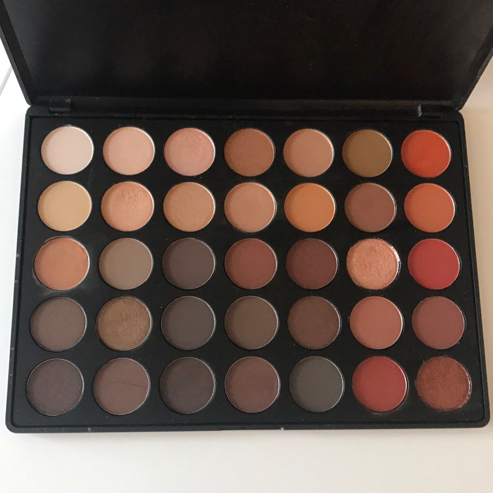Morphe eyeshadow pallet 350